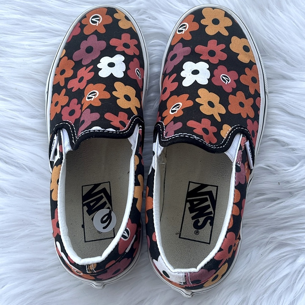 Vans Classic Slip-ons Shoes  Multicolor Unisex Women’s 6.0 Men 4.5